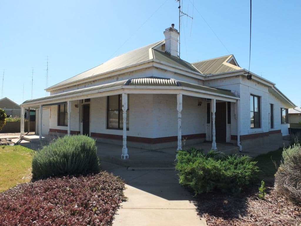 10 Lindsay Terrace, KADINA SA 5554, Kadina - Thumbnail 2