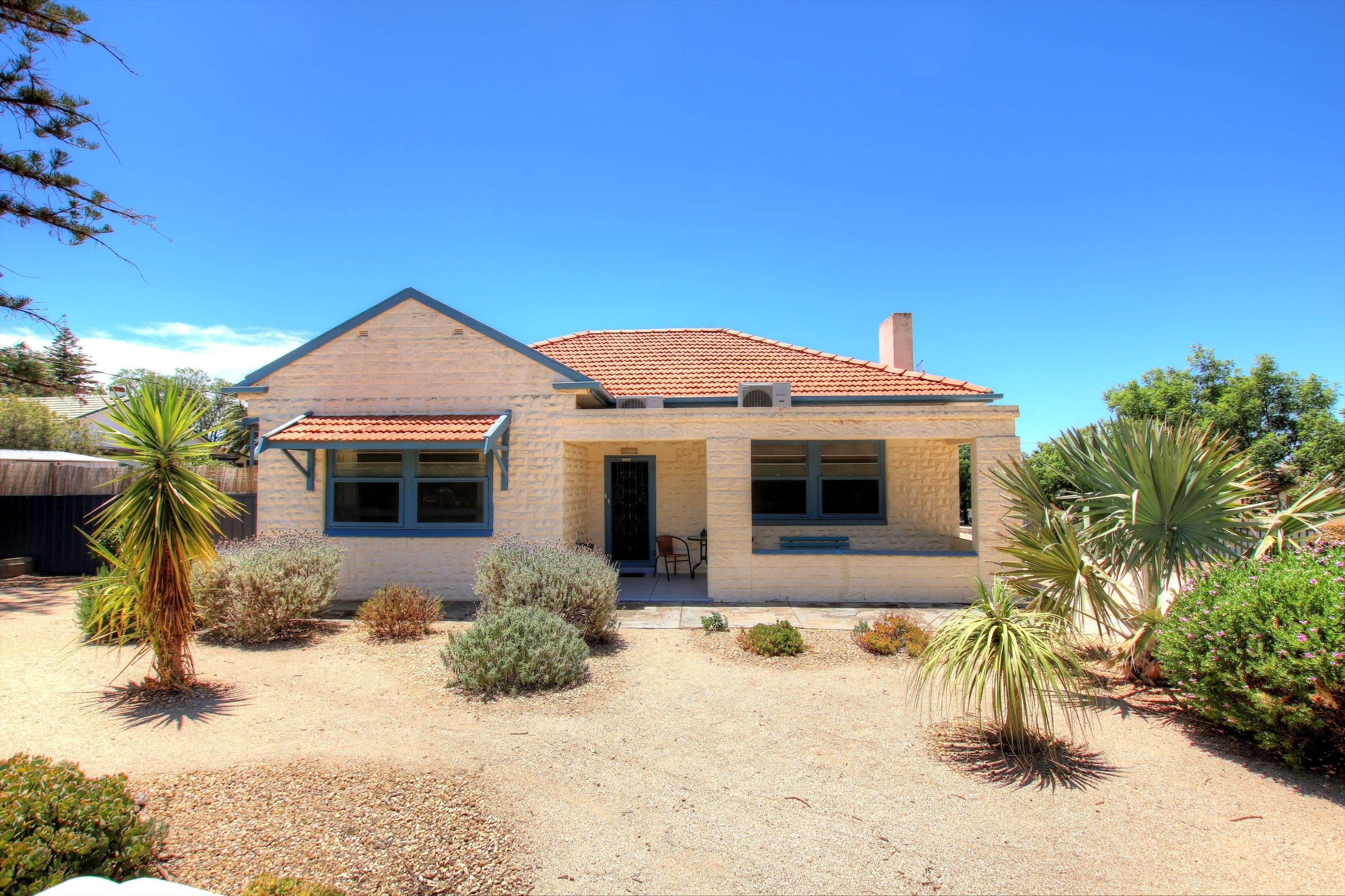21 Fourth Street, Loxton SA 5333, Loxton - Image 1