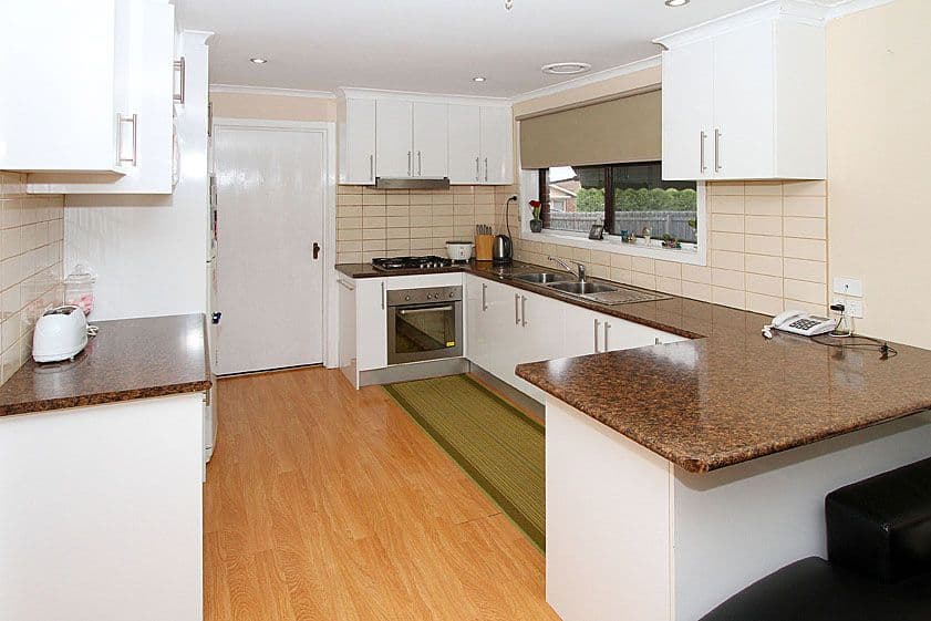 25 Boyle Crescent, MILL PARK VIC 3082, Mill Park - Thumbnail 2