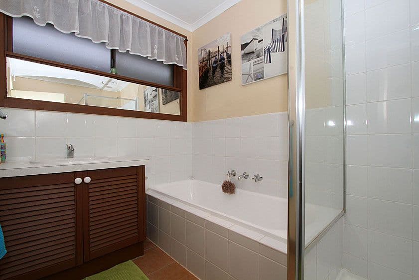 25 Boyle Crescent, MILL PARK VIC 3082, Mill Park - Thumbnail 8