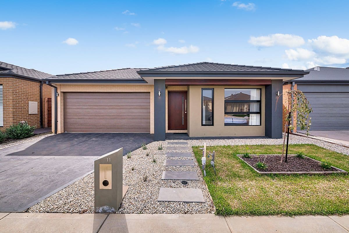 11 Carisbrooke Way, Clyde North VIC 3978, Clyde North - Image 1