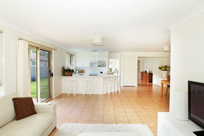 32 Gardenia Crescent, BOMADERRY NSW 2541, Bomaderry - Thumbnail 5