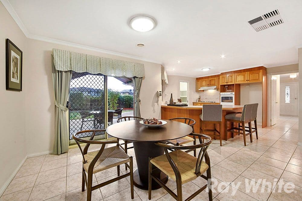 35 Maygrove Way, Mulgrave VIC 3170, Mulgrave - Thumbnail 5