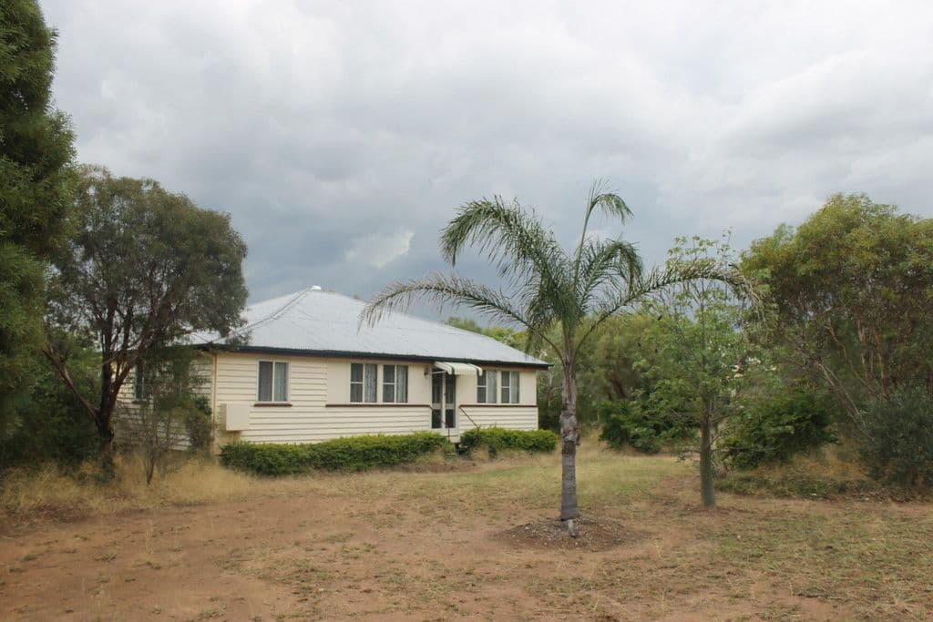 138 Springfield Drive, Dalby QLD 4405, Dalby - Image 1