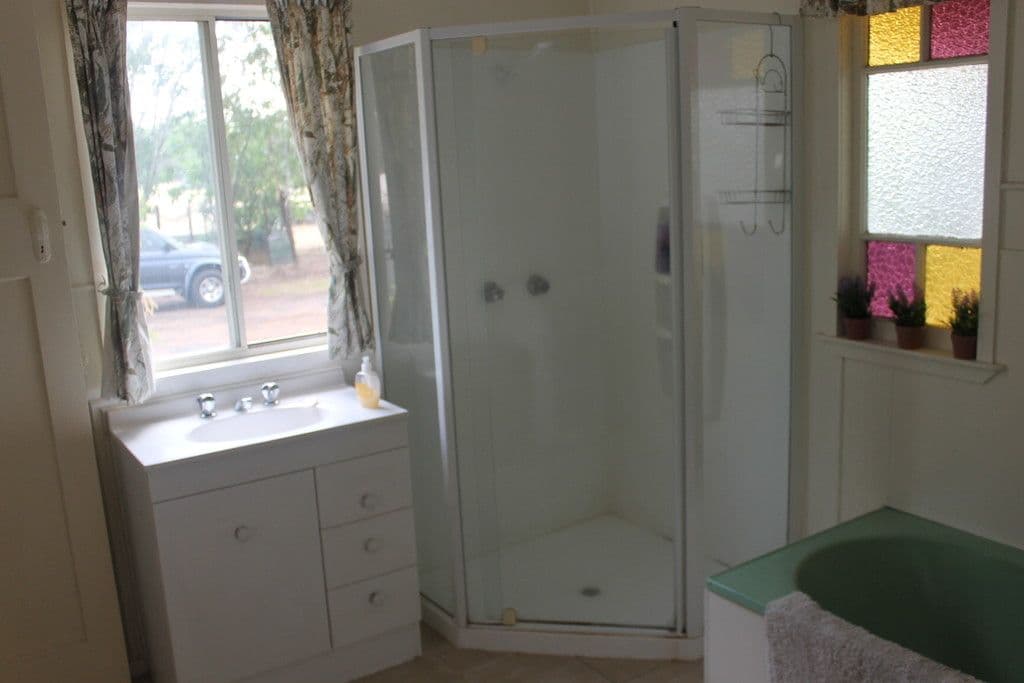 138 Springfield Drive, Dalby QLD 4405, Dalby - Thumbnail 4