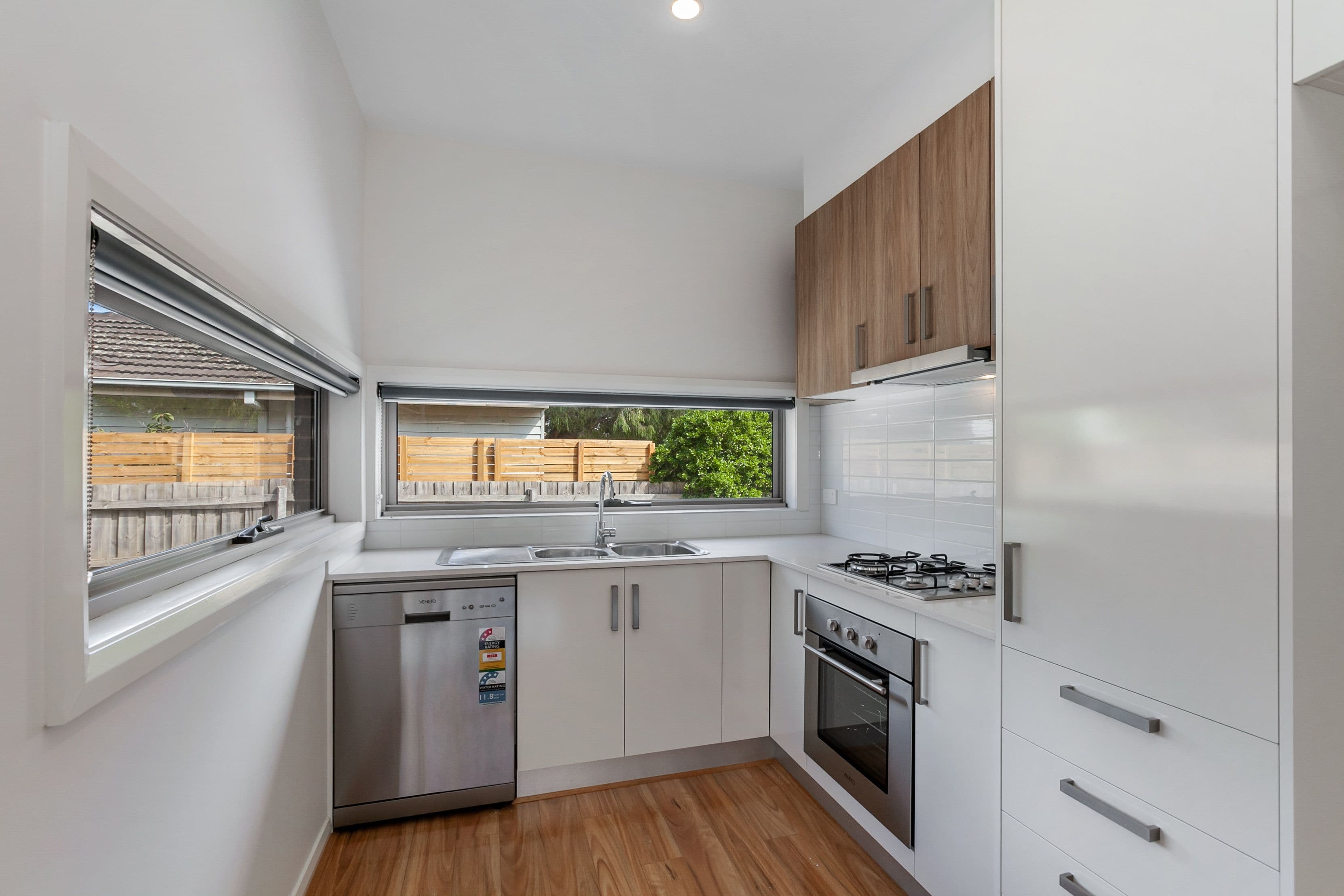 115 Cheddar Road, Reservoir VIC 3073, Reservoir - Thumbnail 2