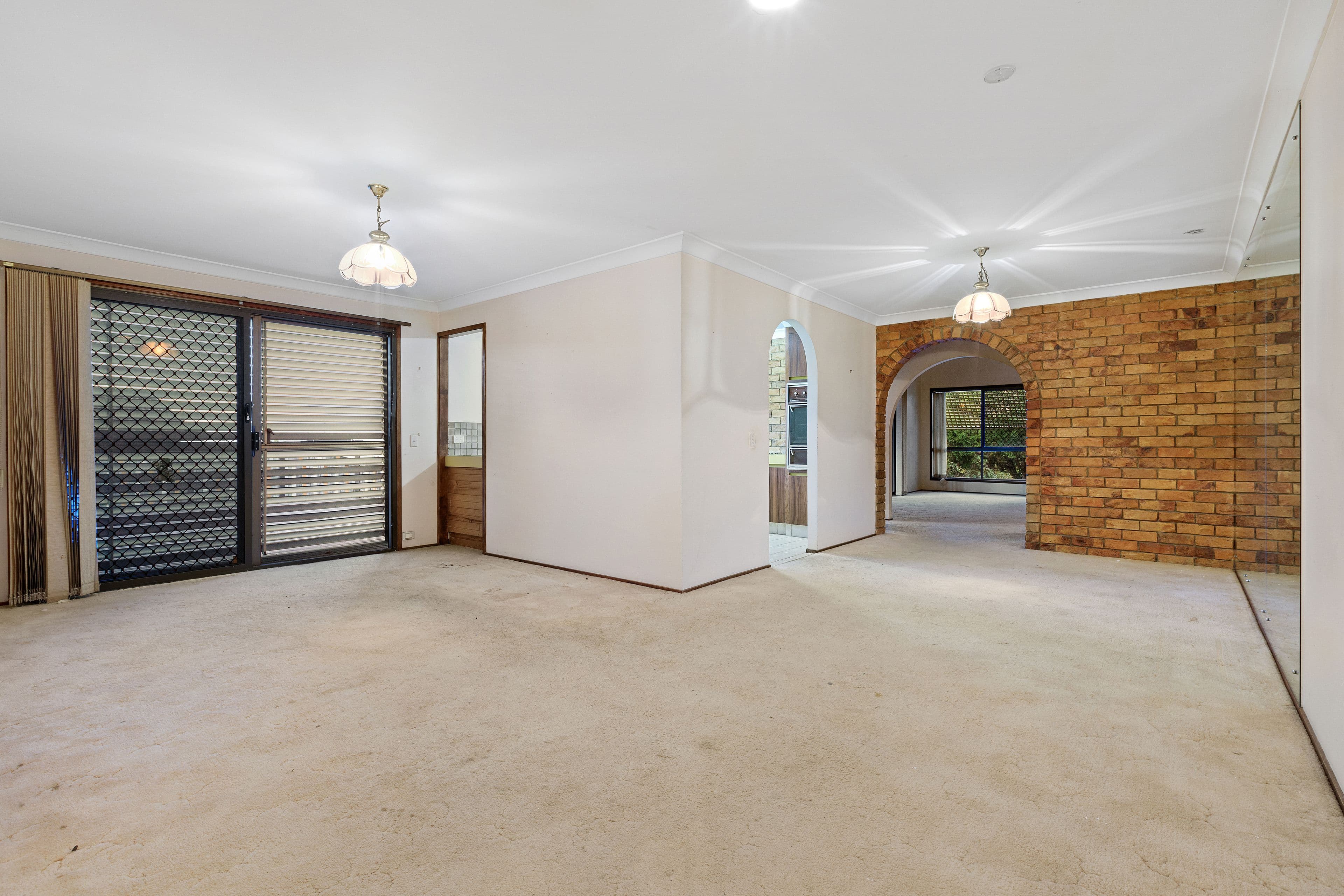 5 Duart Court, Carindale QLD 4152, Carindale - Thumbnail 2