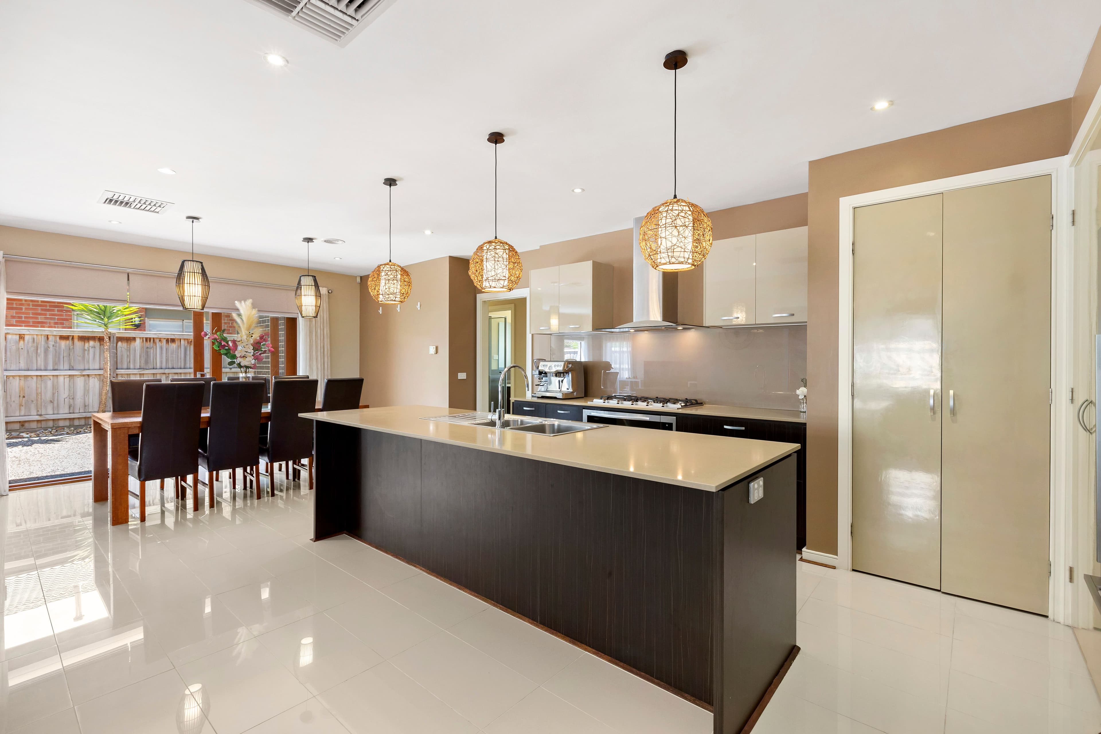 18 Ardenal Crescent, Lalor VIC 3075, Lalor - Thumbnail 2