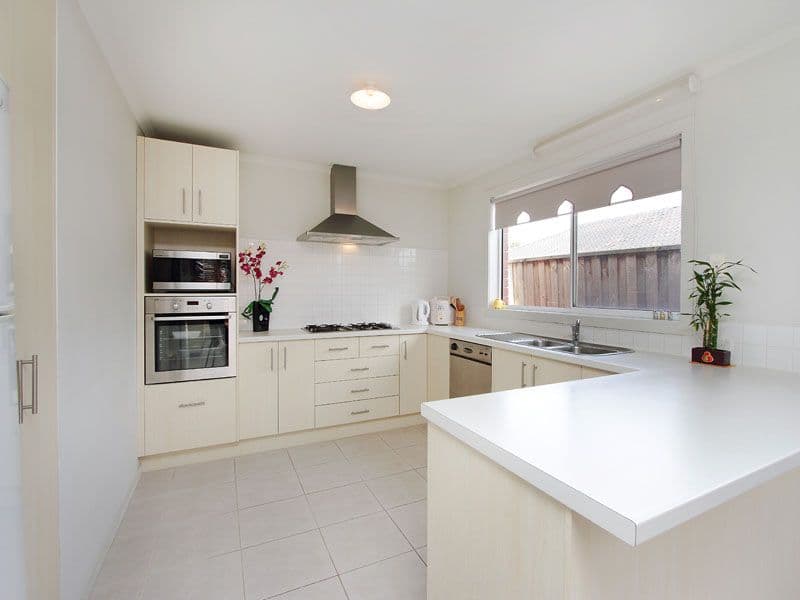 18 Wisteria Place, SPRINGVALE SOUTH VIC 3172, Springvale South - Thumbnail 6