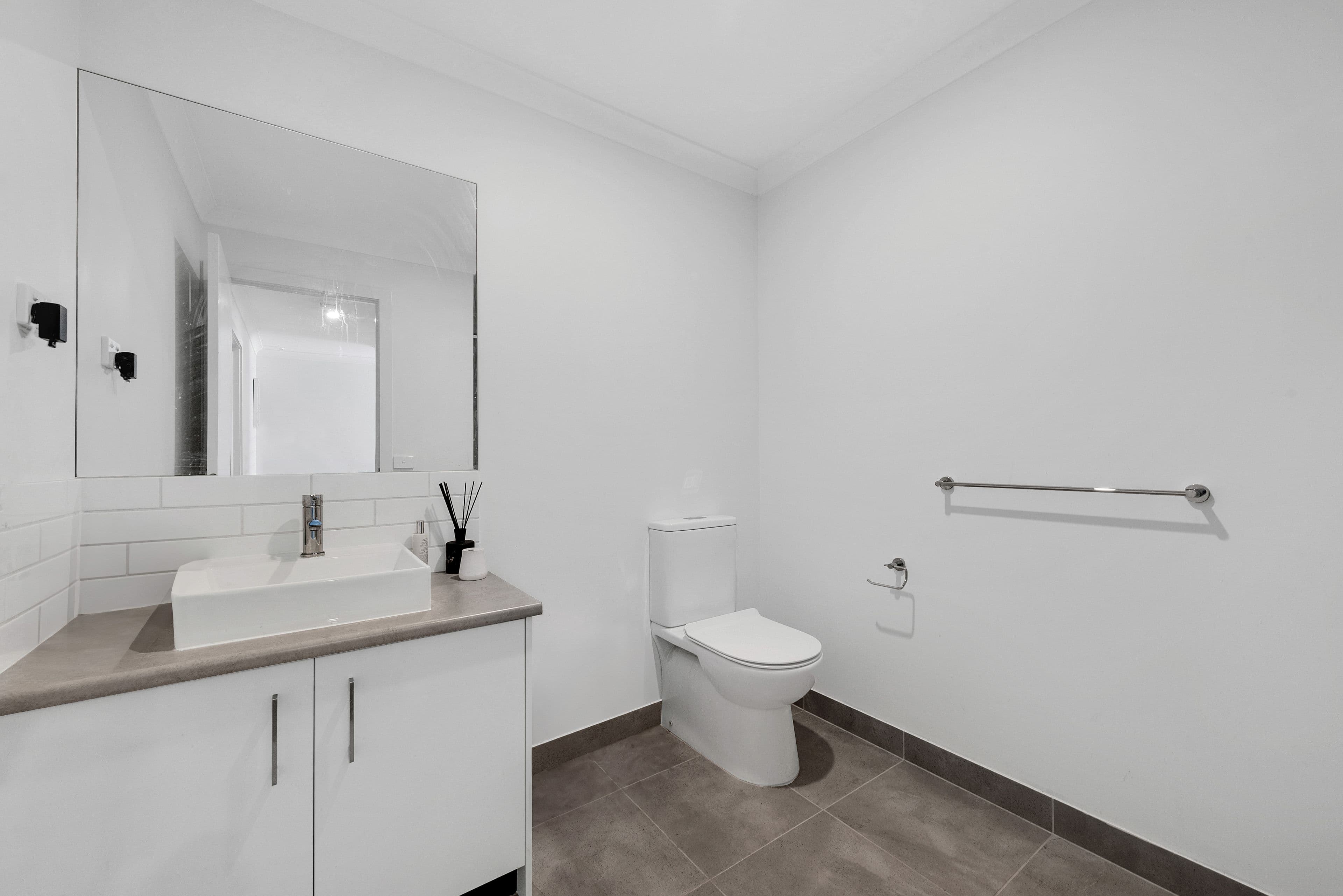 8 Patena Walk, Pakenham VIC 3810, Pakenham - Thumbnail 8