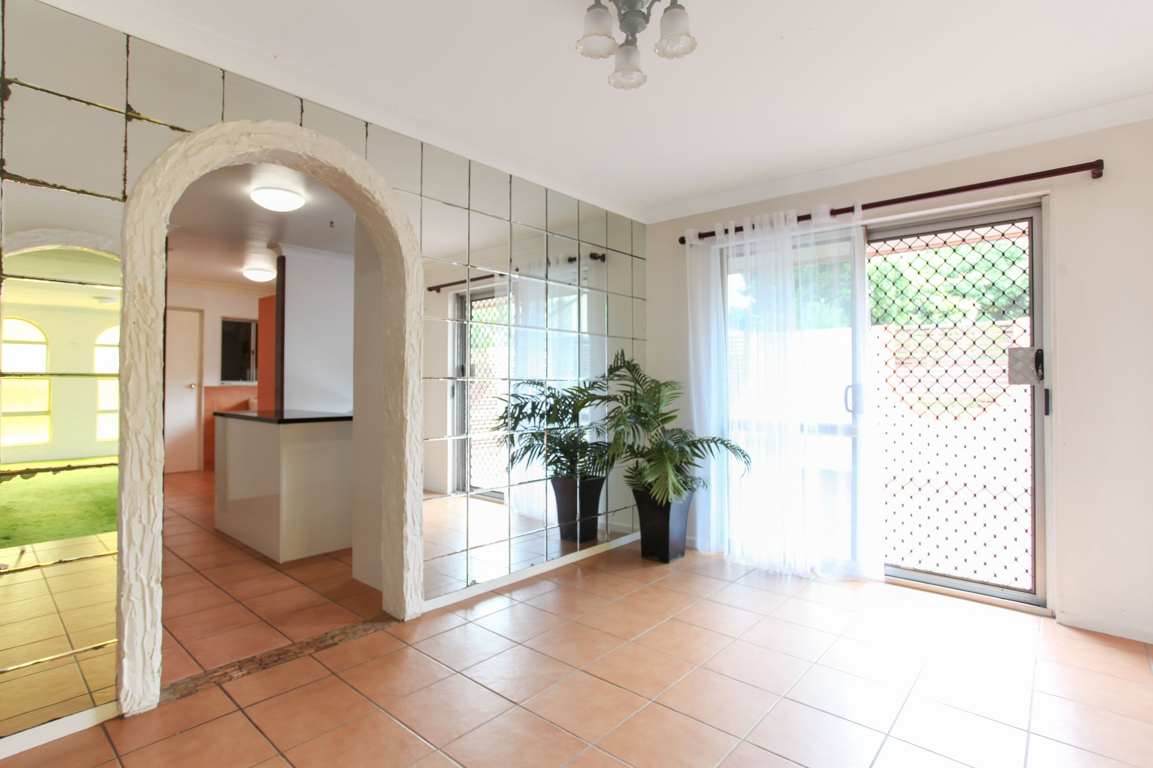 9 Gibson Street, West Mackay QLD 4740, West Mackay - Thumbnail 2