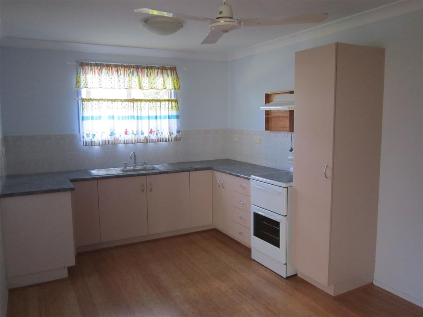 12 Schirmer Close, GRACEMERE QLD 4702, Gracemere - Thumbnail 3