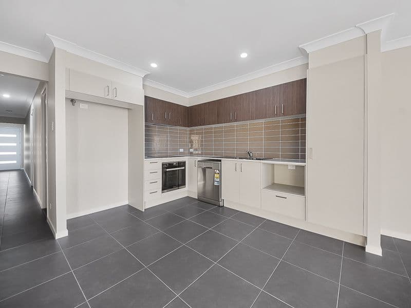 70 Southwood Circuit, Yarrabilba QLD 4207, Yarrabilba - Thumbnail 2