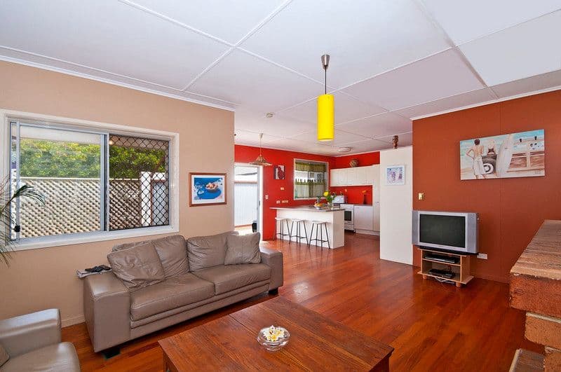 184 Jefferson Lane, PALM BEACH QLD 4221, Palm Beach - Thumbnail 4