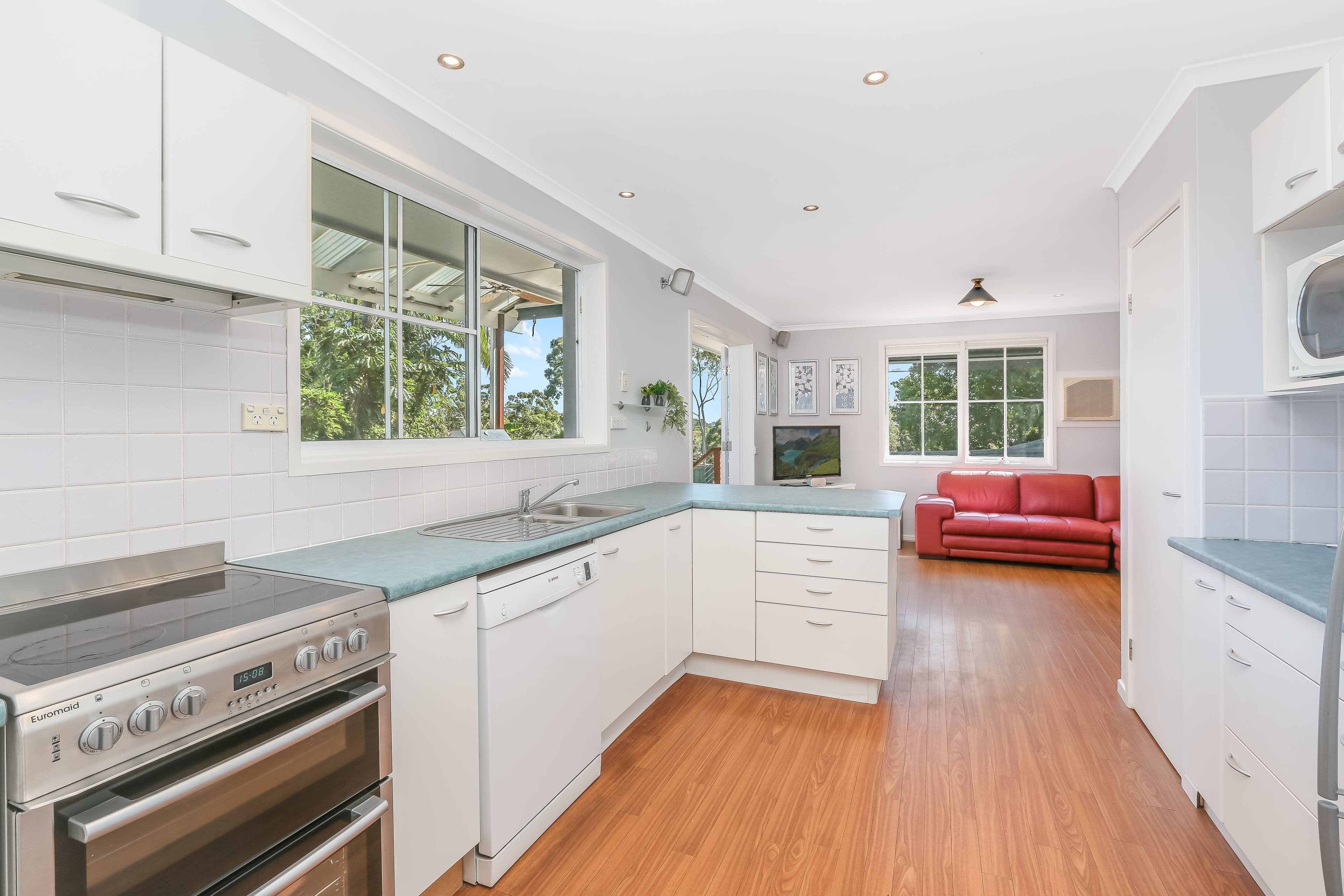 35 Gooden Drive, Baulkham Hills - Thumbnail 5