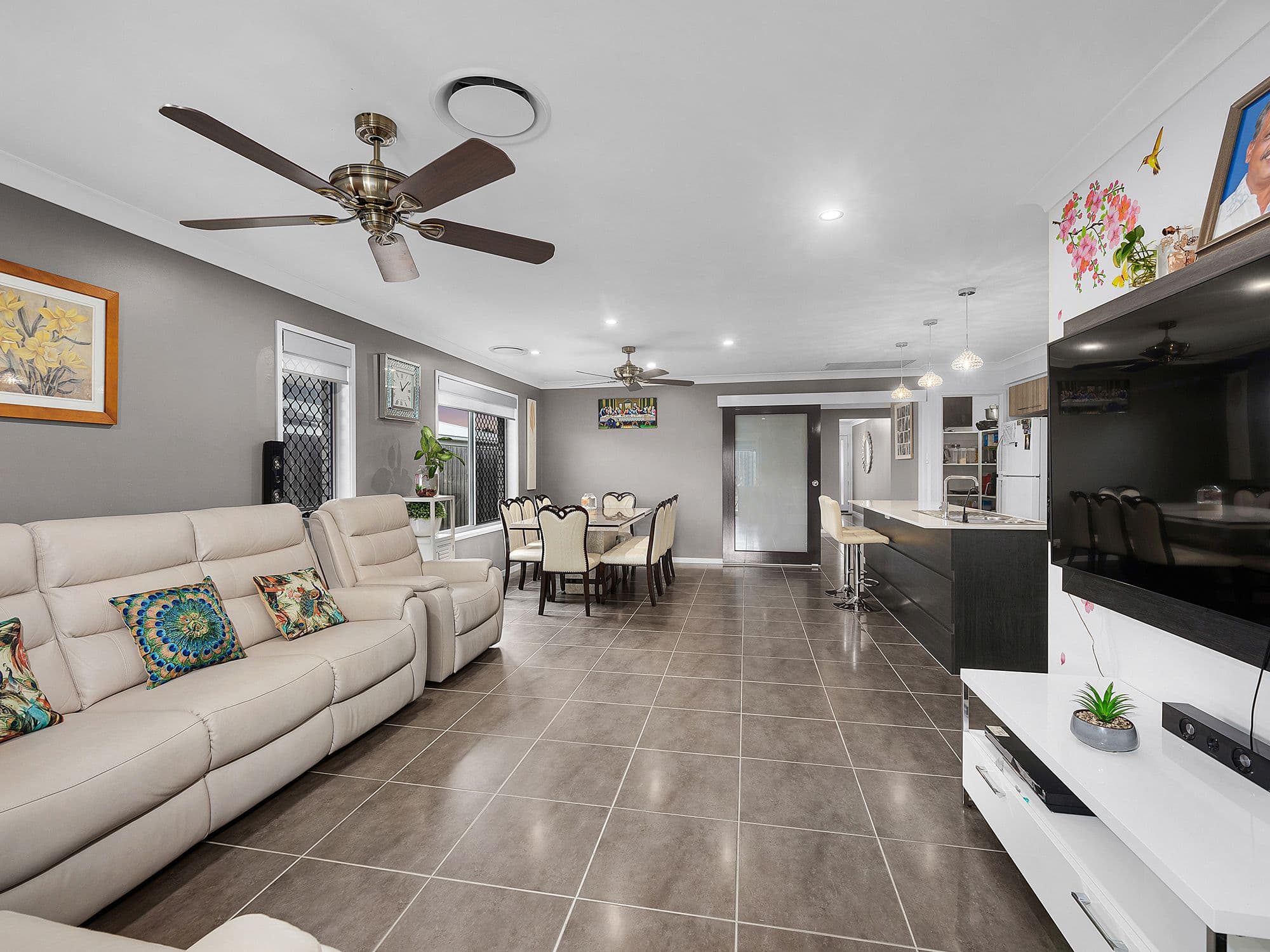 11 Harmony Crescent, South Ripley QLD 4306, South Ripley - Thumbnail 2