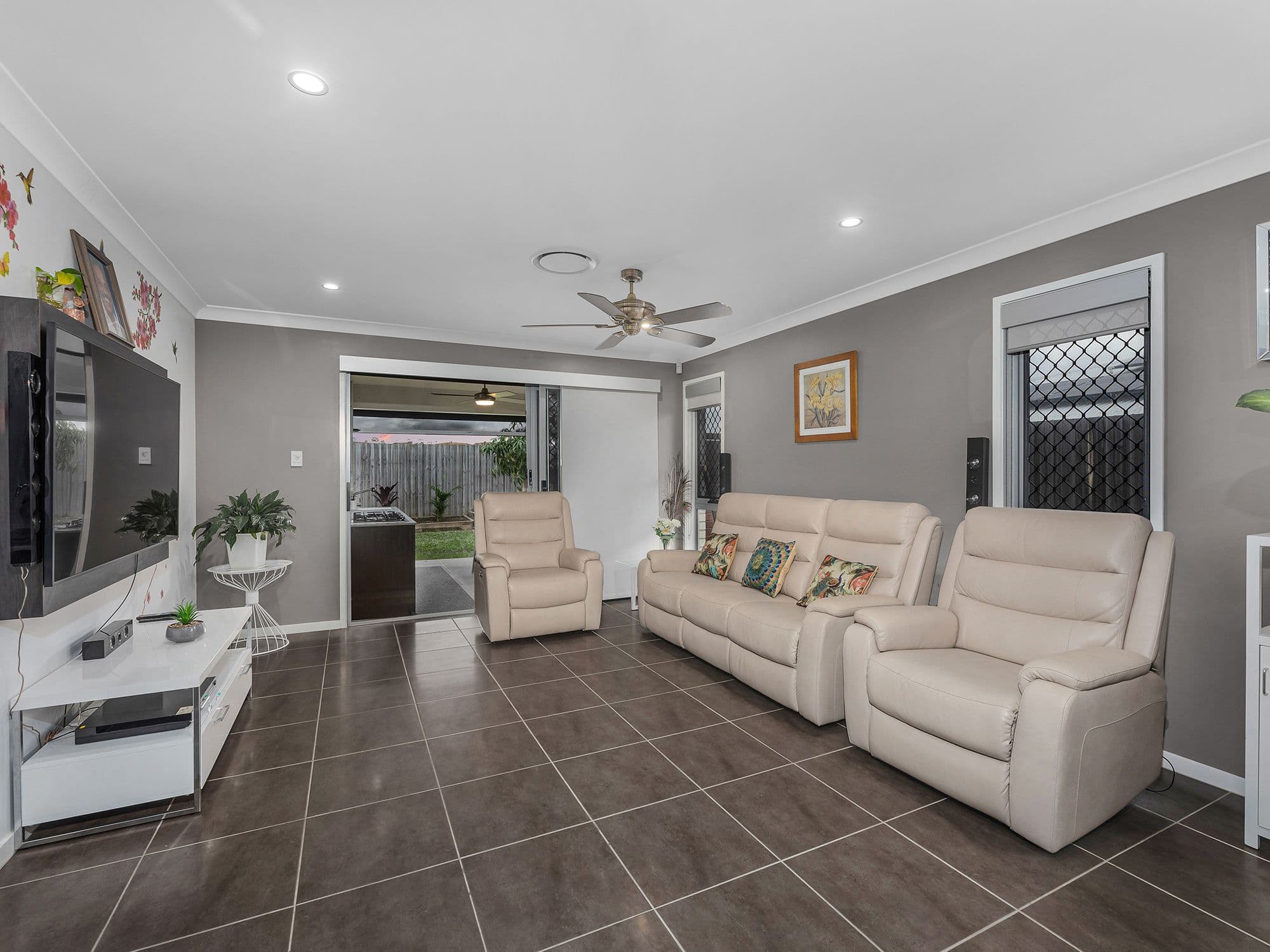 11 Harmony Crescent, South Ripley QLD 4306, South Ripley - Thumbnail 7