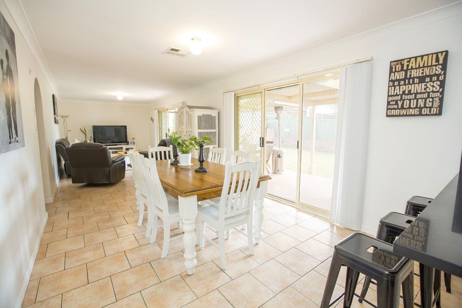 5 Mackenzie Avenue, Glenmore Park - Thumbnail 6