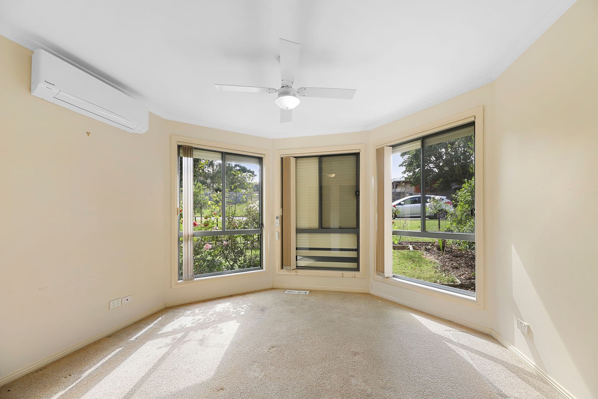 11 Russell Street, Drouin VIC 3818, Drouin - Thumbnail 4
