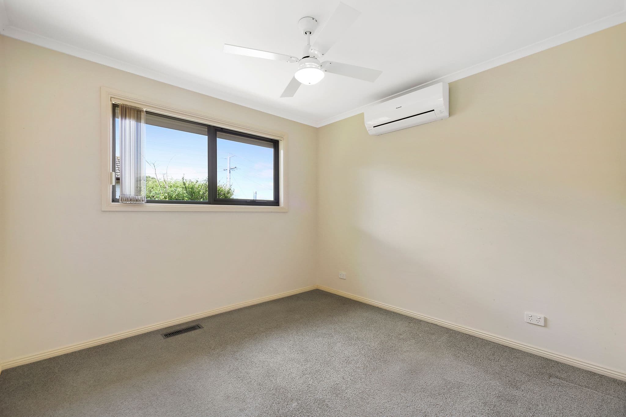11 Russell Street, Drouin VIC 3818, Drouin - Thumbnail 6