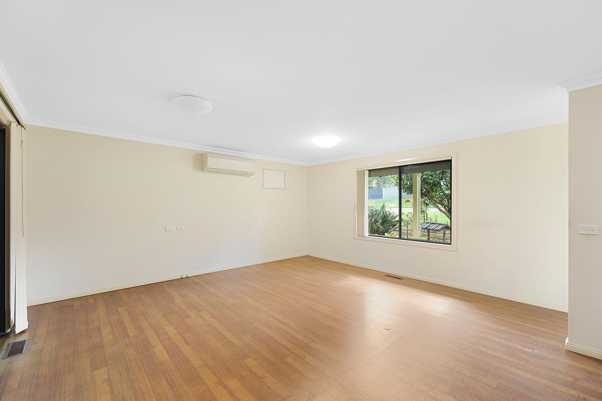 11 Russell Street, Drouin VIC 3818, Drouin - Thumbnail 8