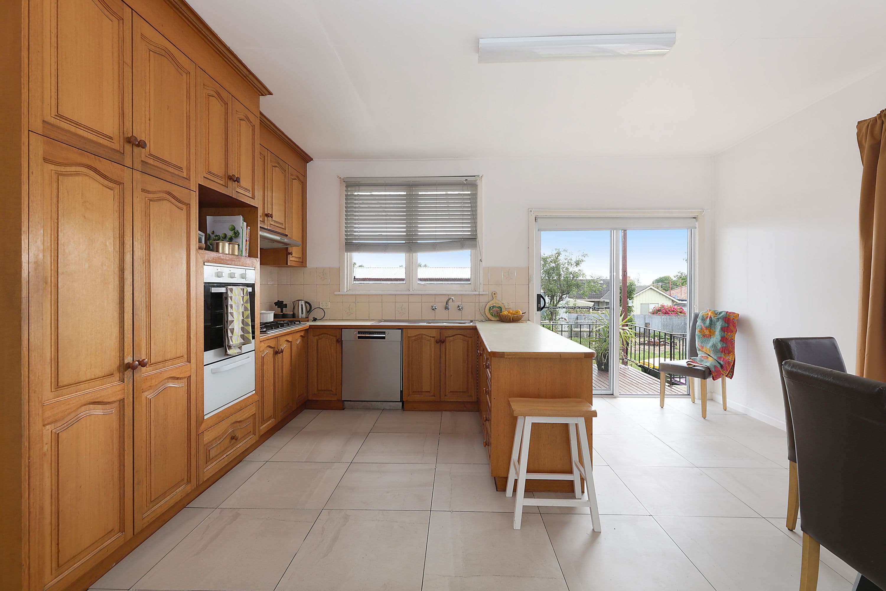 18 Hopetoun Street, Camperdown VIC 3260, Camperdown - Thumbnail 3