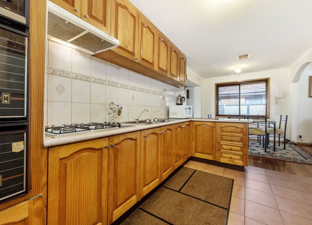 52 Helen Street, St Albans VIC 3021, St Albans - Thumbnail 3