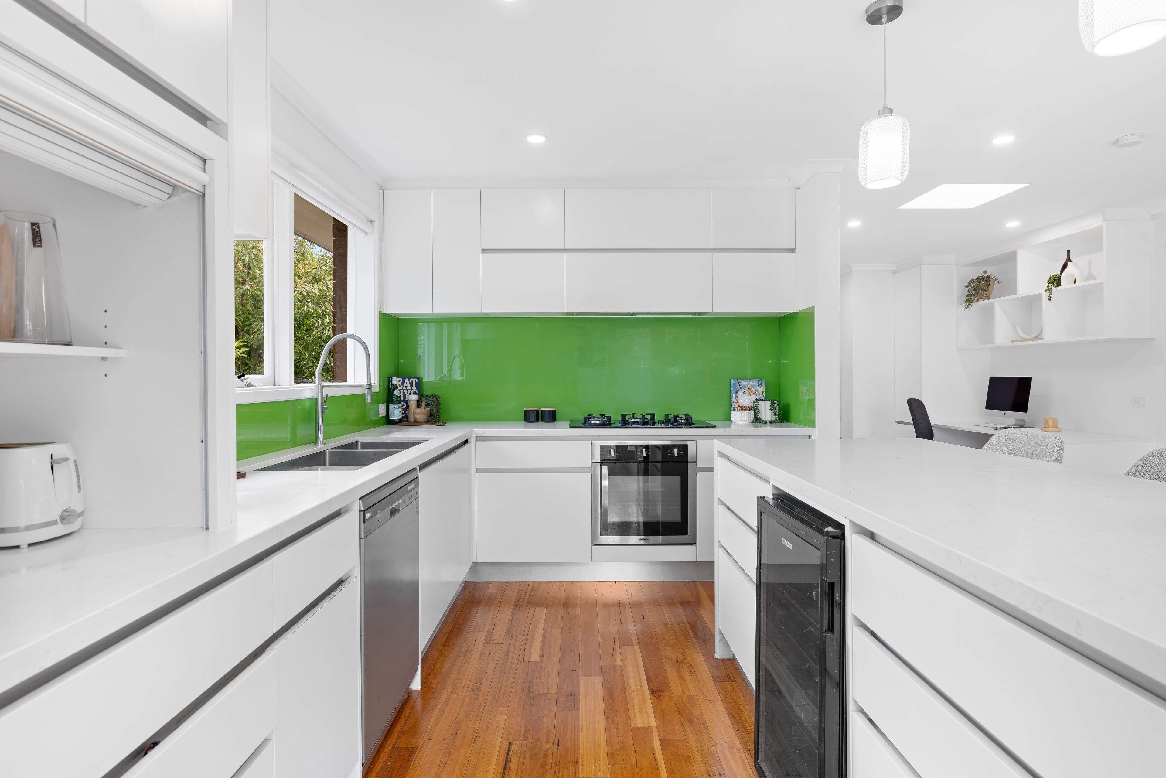 6 Barbican Court, Rowville VIC 3178, Rowville - Thumbnail 2