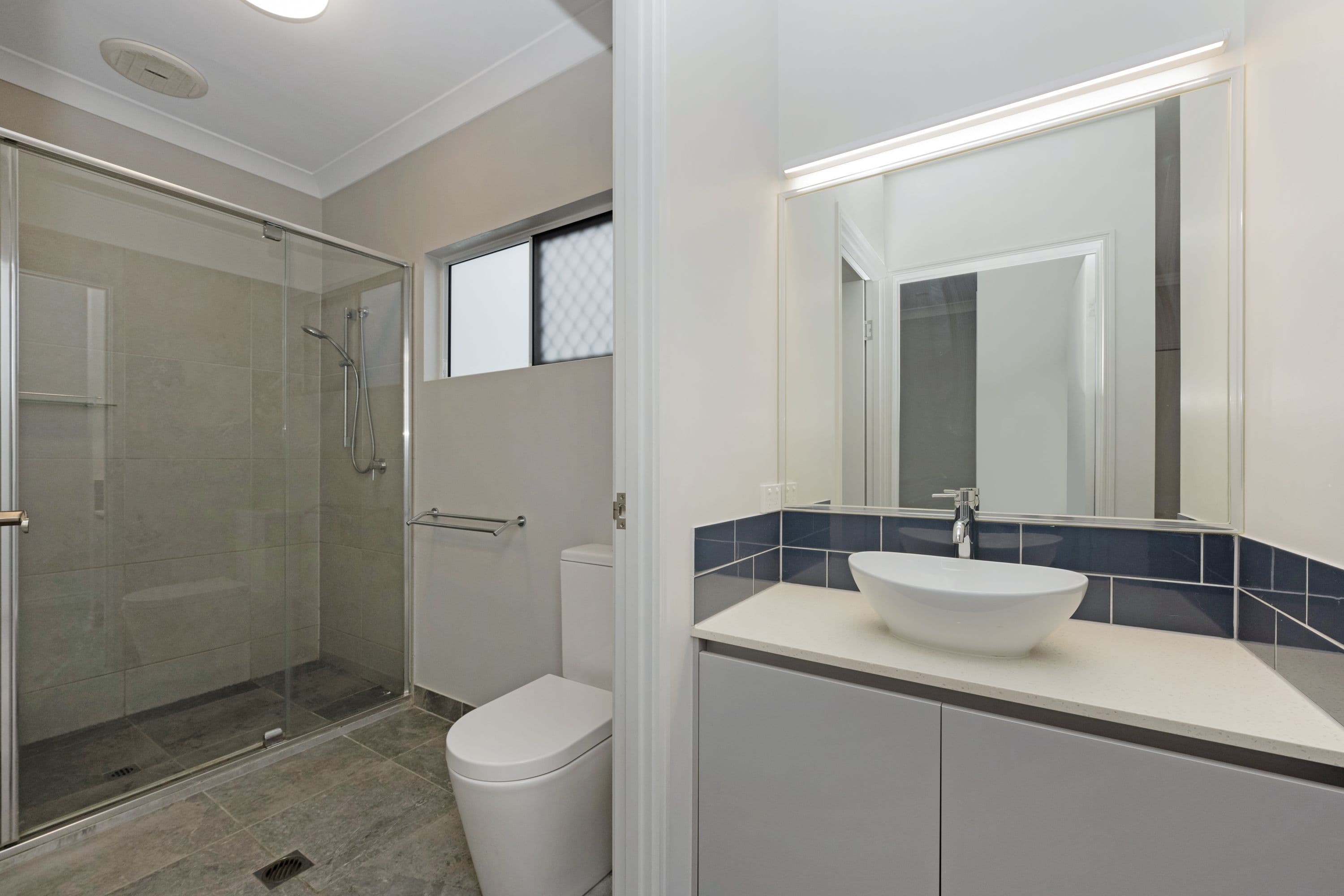 12 Lawrie Avenue, Oonoonba QLD 4811, Oonoonba - Thumbnail 4