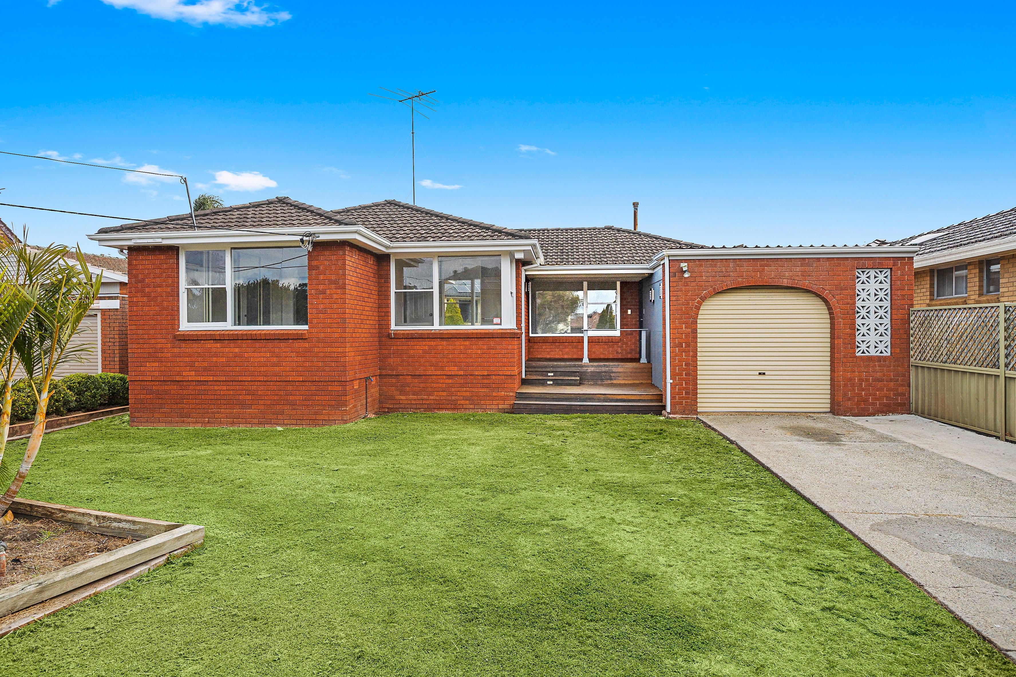 182 Lorraine Street, Peakhurst Heights NSW 2210, Peakhurst Heights - Image 1