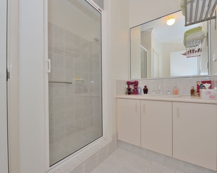 20 BARUNA Court, HALLS HEAD WA 6210, Halls Head - Thumbnail 5