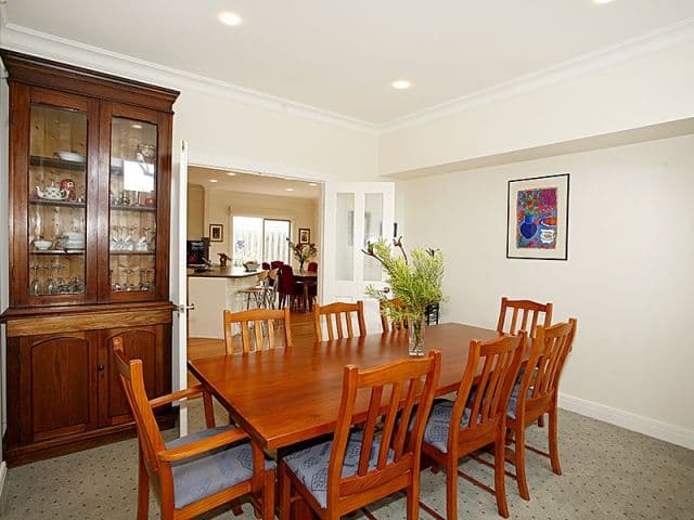 10   Foch Street, BOX HILL SOUTH VIC 3128, Box Hill South - Thumbnail 3