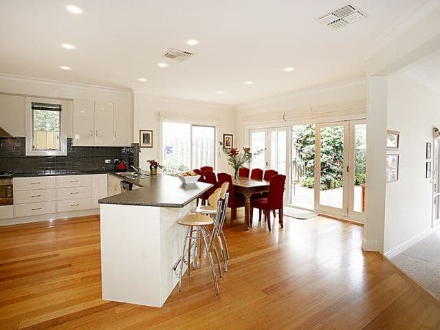 10   Foch Street, BOX HILL SOUTH VIC 3128, Box Hill South - Thumbnail 4