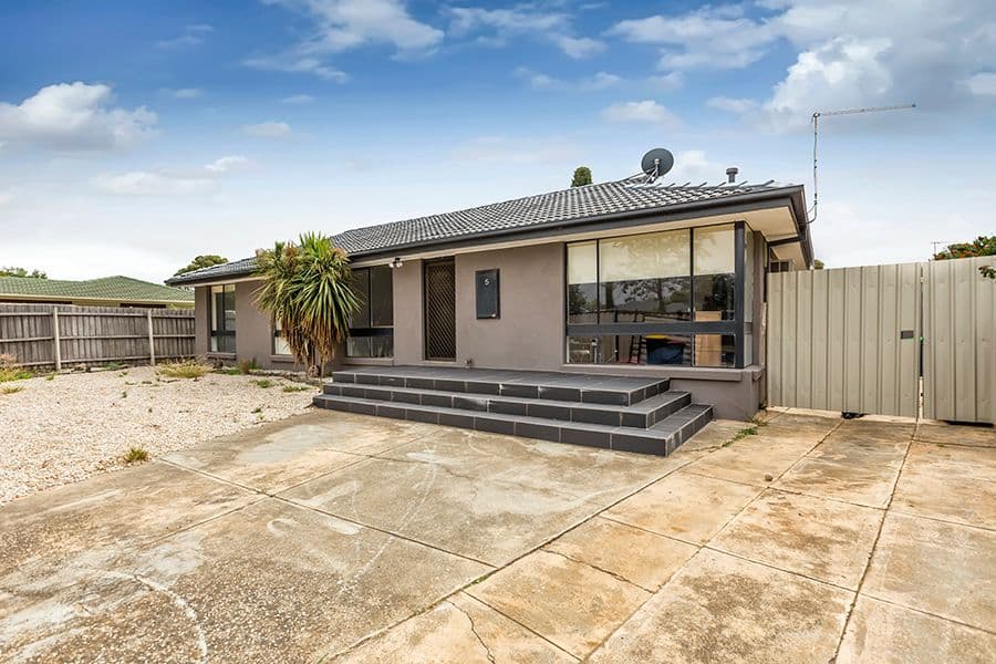 5 Churchill Way, MELTON WEST VIC 3337, Melton West - Image 1