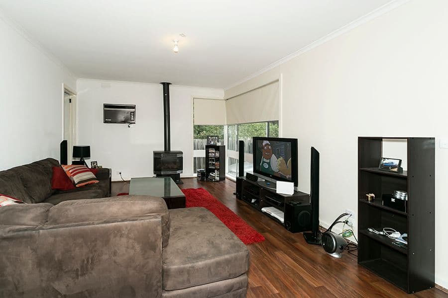 5 Churchill Way, MELTON WEST VIC 3337, Melton West - Thumbnail 4