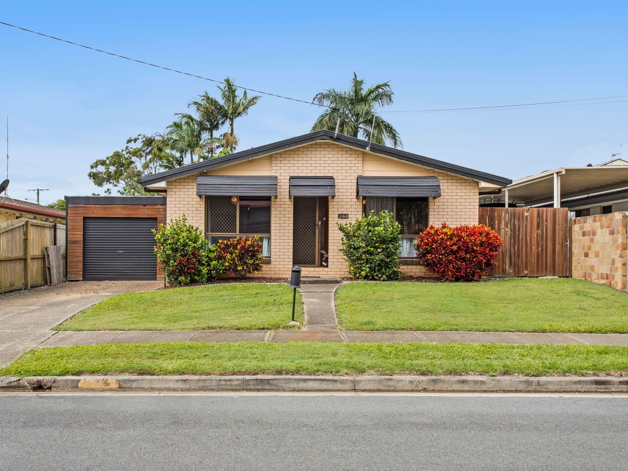 25 Warratina Street, Labrador QLD 4215, Labrador - Thumbnail 2