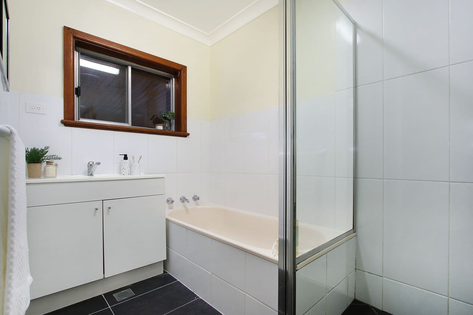 326 Balston Street, Lavington NSW 2641, Lavington - Thumbnail 6