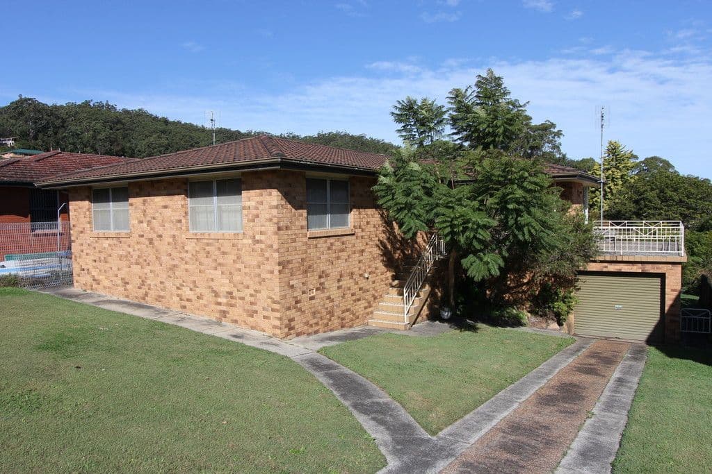 17 Berry Avenue, Green Point NSW 2251, Green Point - Image 1