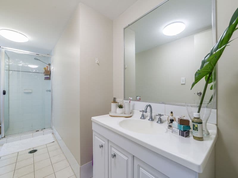 2 'Vaucluse Johnston Street', Johnston Street, Southport QLD 4215, Southport - Thumbnail 7