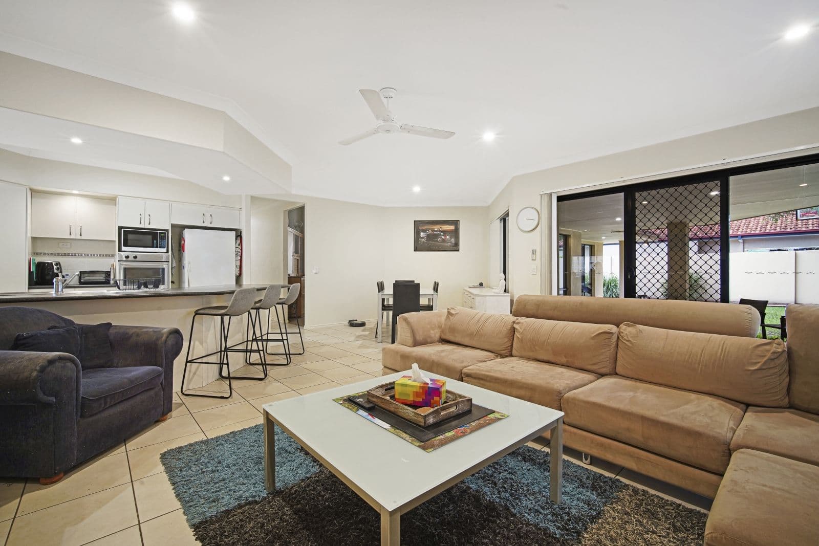 75 Arun Drive, Arundel QLD 4214, Arundel - Thumbnail 7