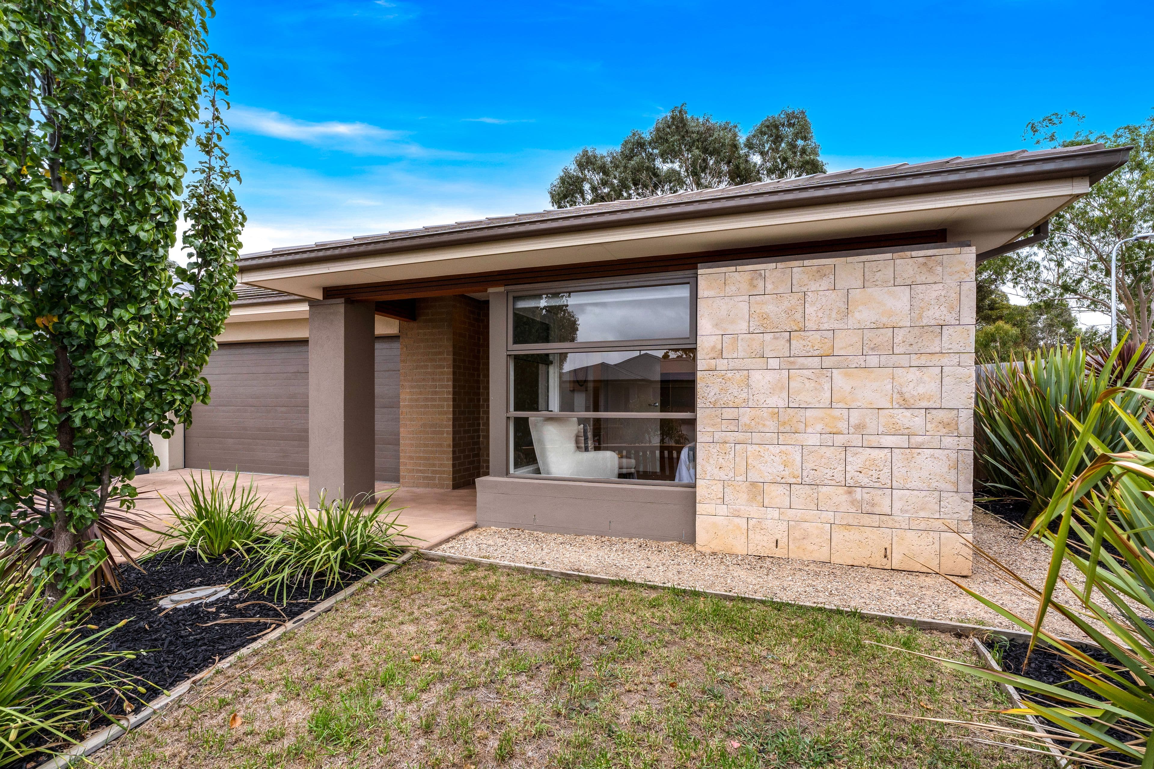 43 Vermilion Drive, Greenvale VIC 3059, Greenvale - Thumbnail 2