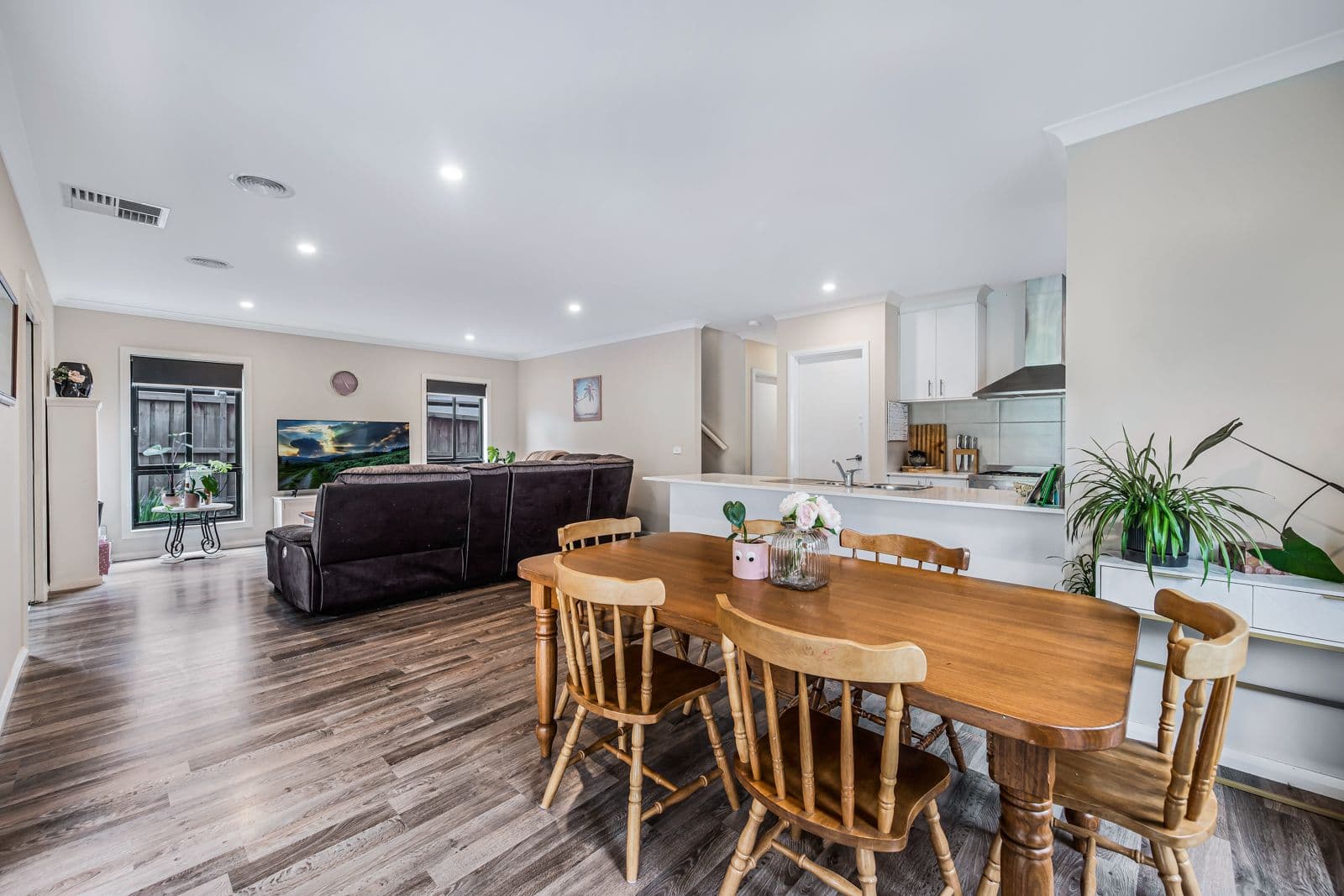 42 Mcpherson Drive, Croydon VIC 3136, Croydon - Thumbnail 3