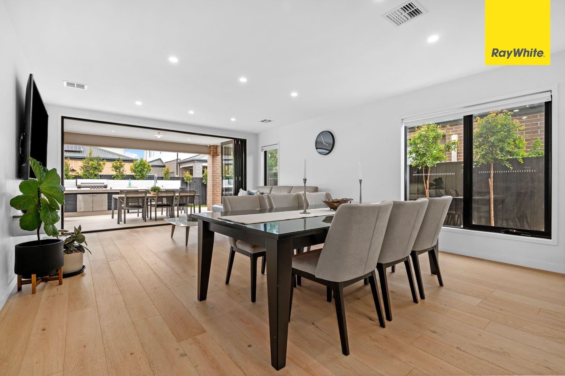 258 Frontier Avenue, AINTREE VIC 3336, Aintree - Thumbnail 5