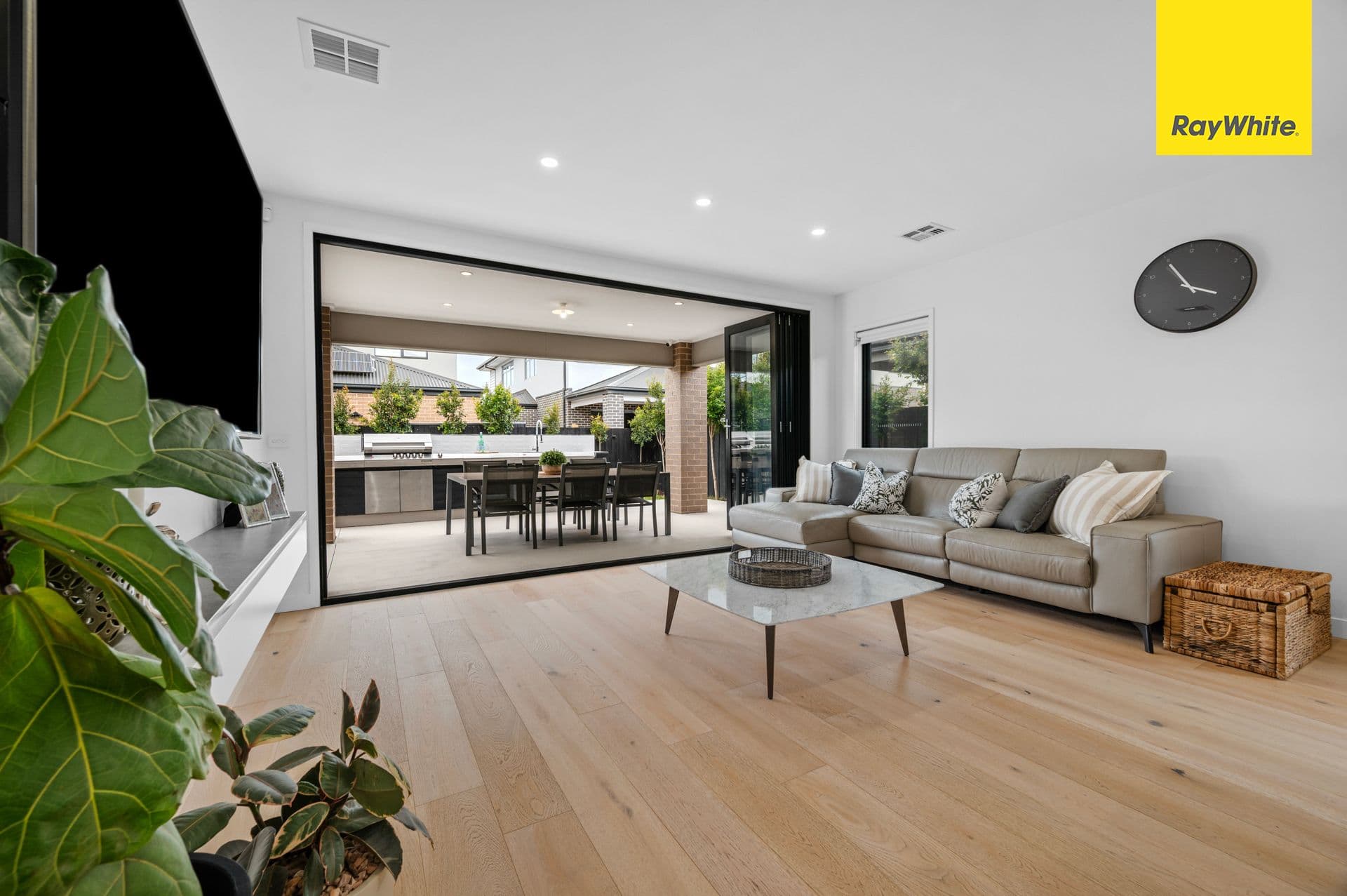 258 Frontier Avenue, AINTREE VIC 3336, Aintree - Thumbnail 6