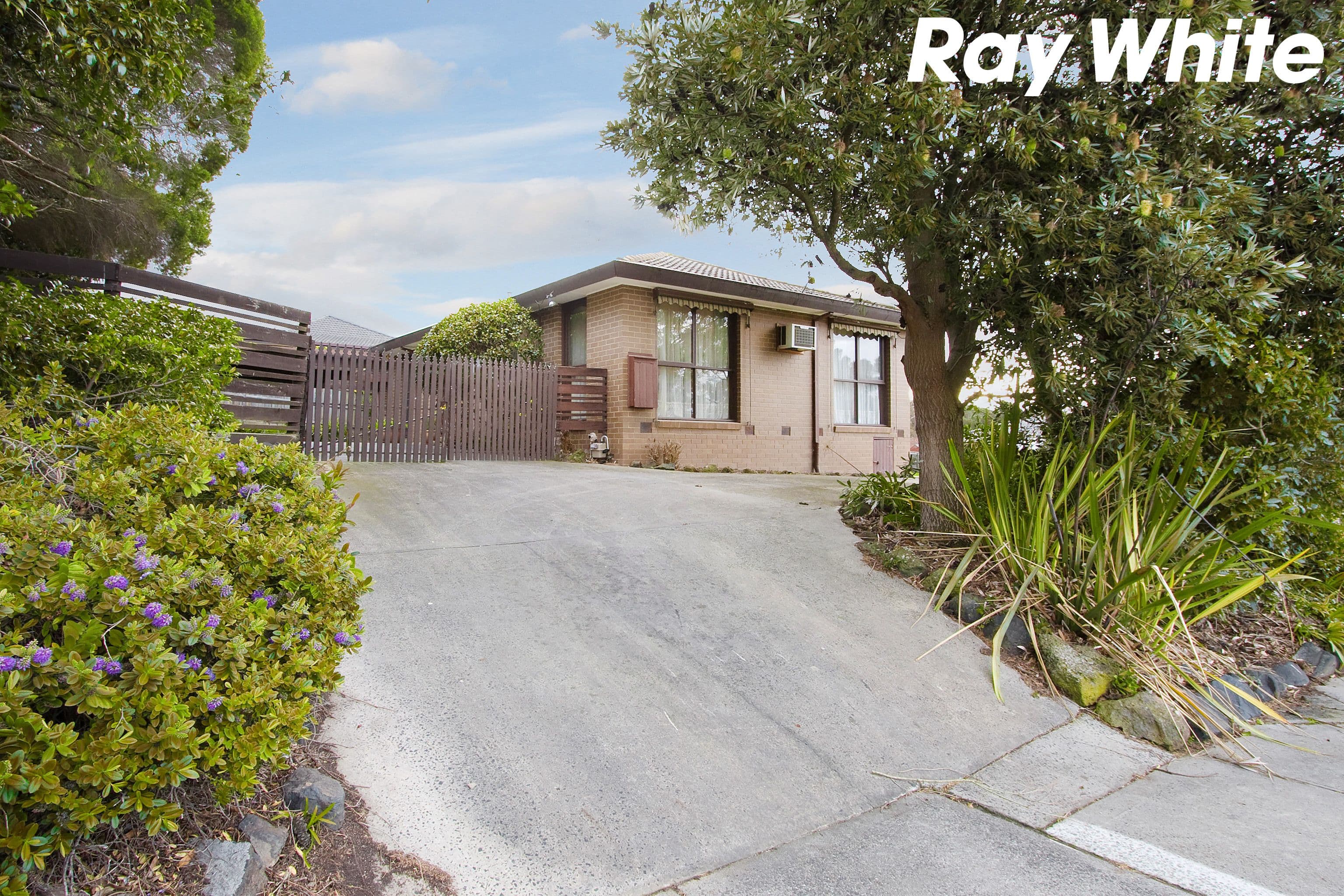 57 Gardenia Street, Pakenham VIC 3810, Pakenham - Thumbnail 3