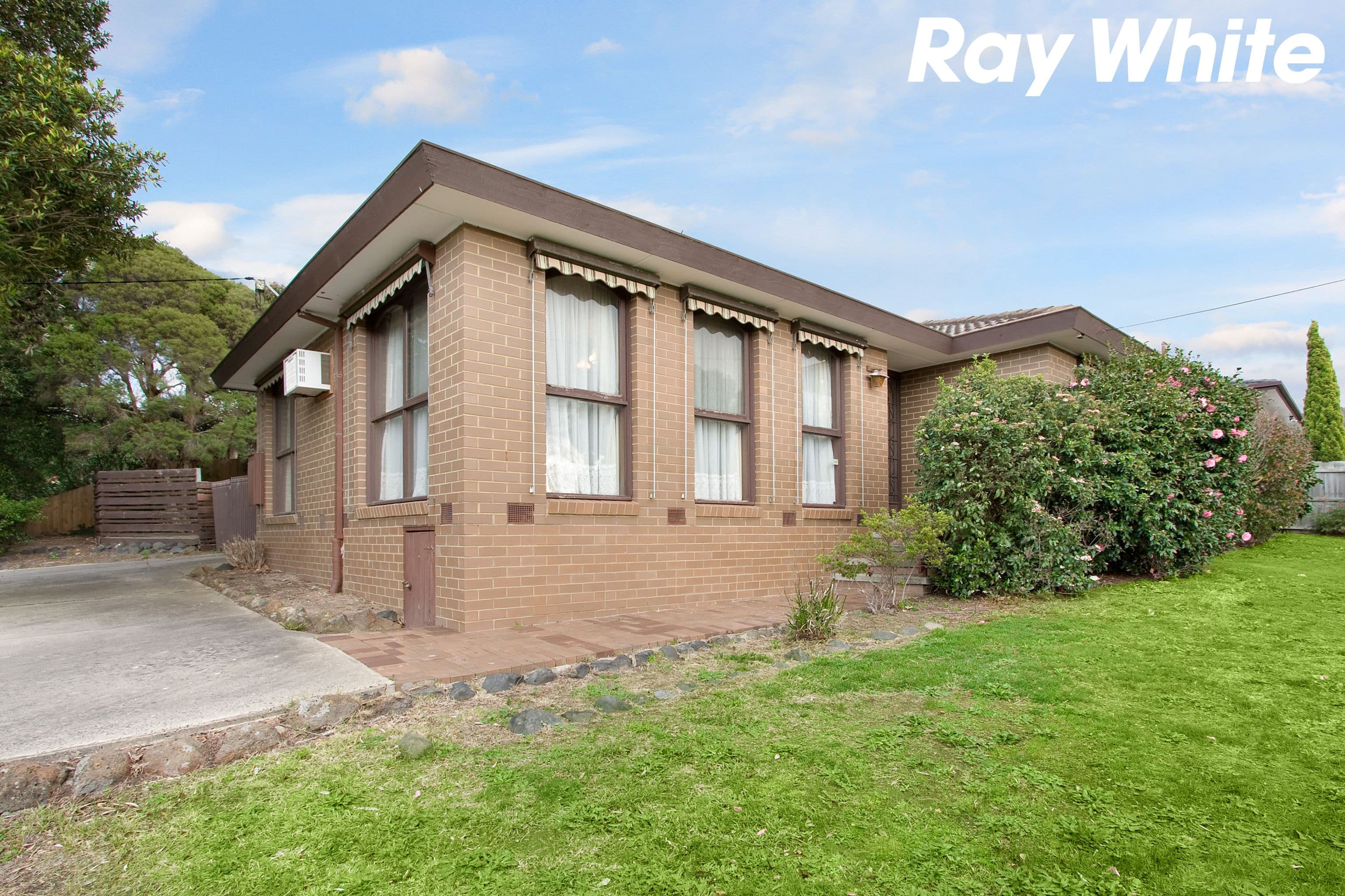 57 Gardenia Street, Pakenham VIC 3810, Pakenham - Thumbnail 4