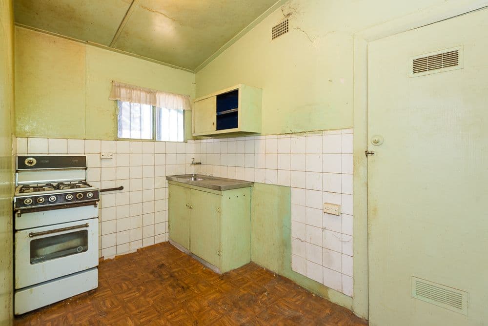 32 Edward Street, Summer Hill - Thumbnail 8