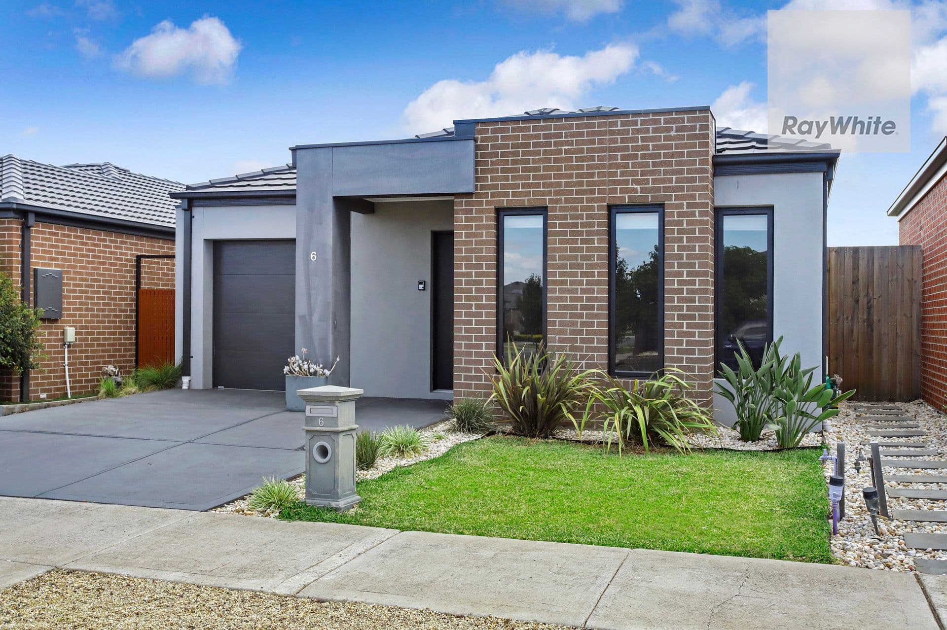 6 Silverwood Drive, Greenvale VIC 3059, Greenvale - Thumbnail 2