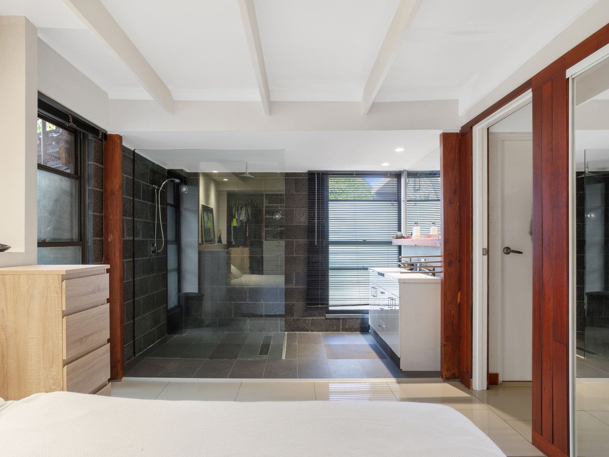 14 Dandar Drive, Southport QLD 4215, Southport - Thumbnail 6