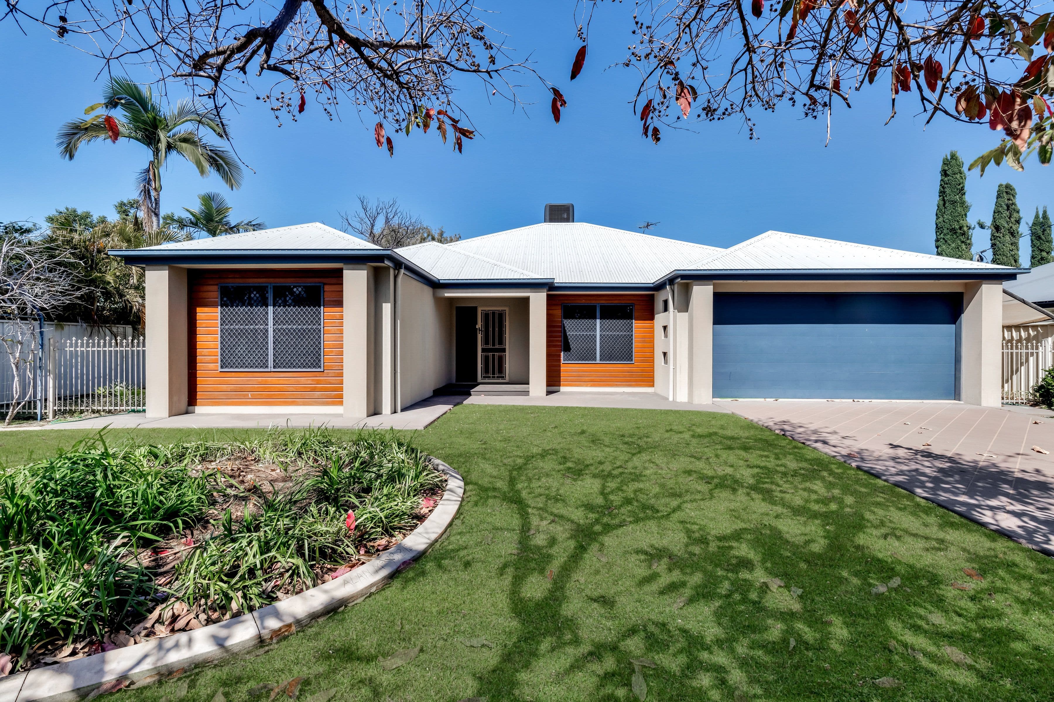 32 Park Avenue, Emerald QLD 4720, Emerald - Image 1